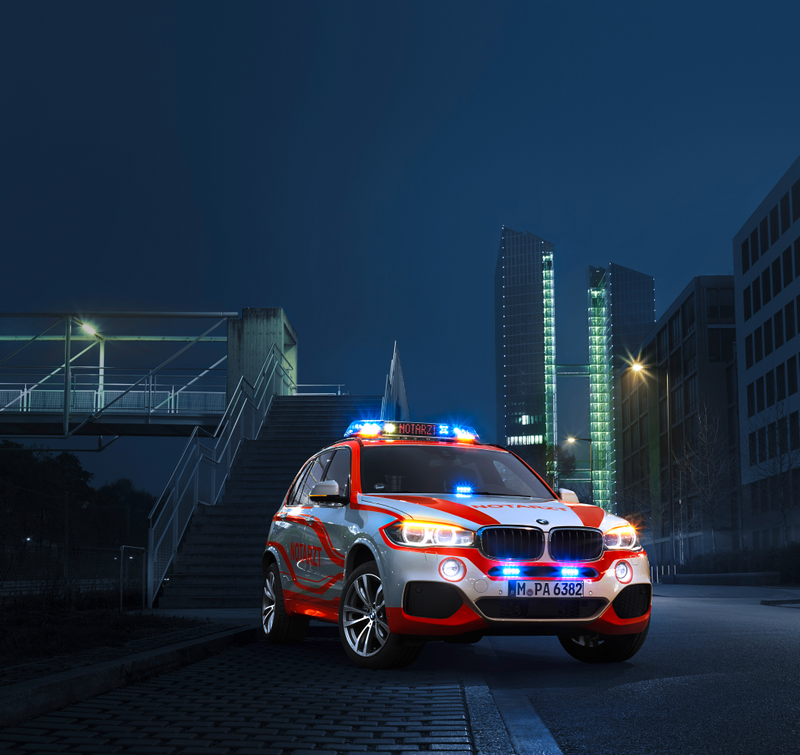 Illustration for article titled BMW Rescue Rigs Are The Classiest Rides To The Hospital
